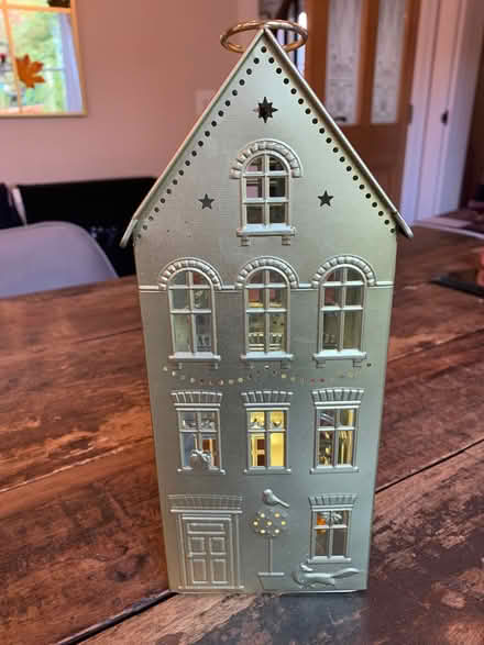 Photo of free Light up tin Xmas house (Colwall Stone WR13) #1
