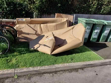 Photo of free Very large cardboard box (Stratford Road ,Stroud) #1