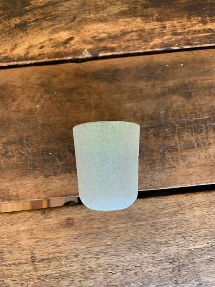Photo of free White glitter tea light holder (Colwall Stone WR13) #1