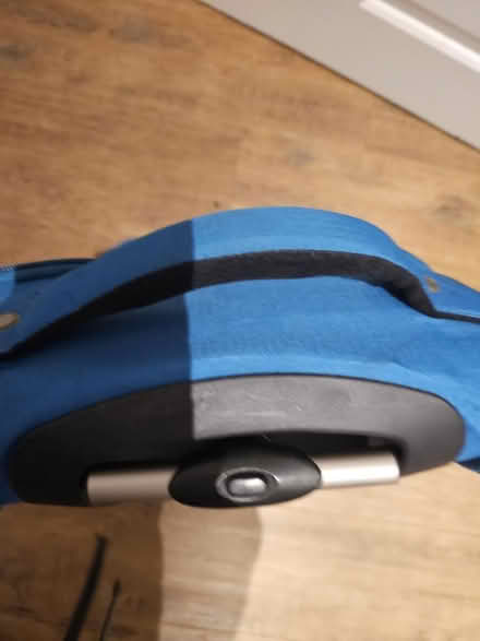 Photo of free suitcase. Not a cabin size (EC1R) #4