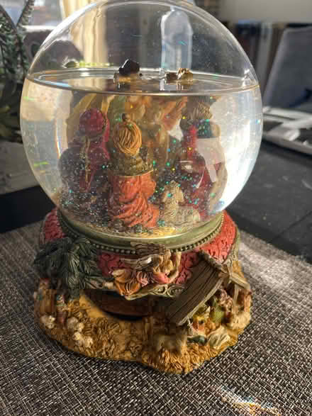 Photo of free Musical water globe (Cliffside Park, NJ) #2