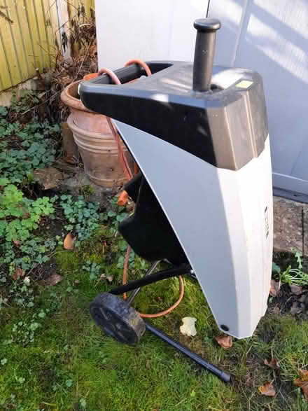 Photo of free Wood chipper (Draycott DE72 3) #4