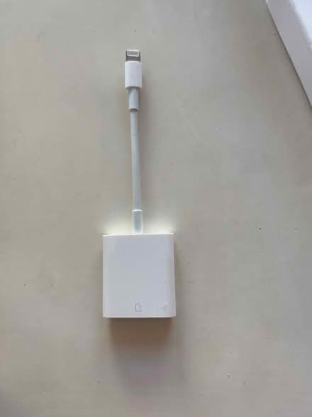 Photo of free SD card/lightning reader (Findern CP DE23) #1