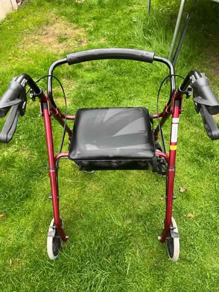 Photo of free Walker with seat (St John’s, WR2) #4