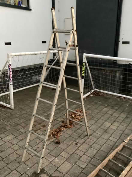Photo of free Aluminium ladder (Horspath OX33) #1