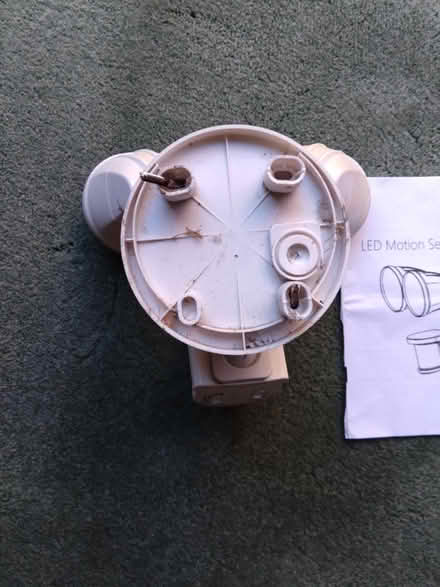 Photo of free LED Motion sensor light (Leckhampton GL53) #3