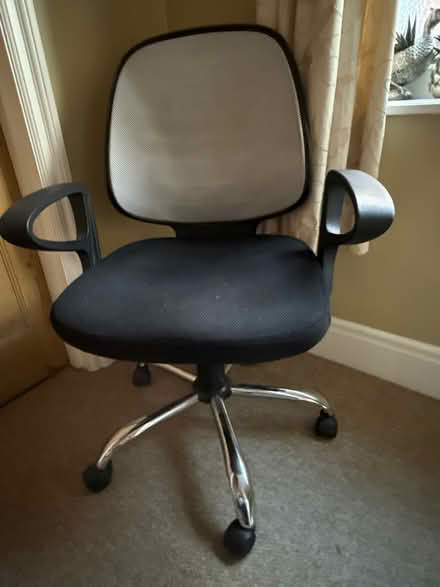 Photo of free Office chair (Windsor SL4) #1