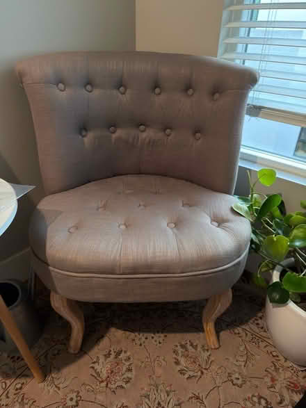 Photo of free Small decorative chair (Golden Hill) #1