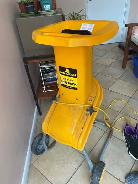 Photo of free Garden shedder, needs some tlc (Lansdown) #3