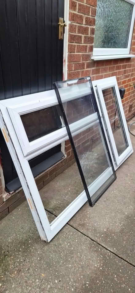 Photo of free UPVC double glazed window 181x104 (Chellaston) #1