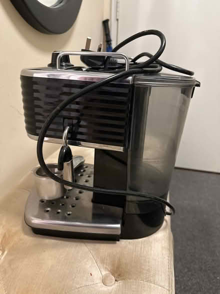 Photo of free Delonghi coffee maker ( for parts) (Southwark. SE15) #3