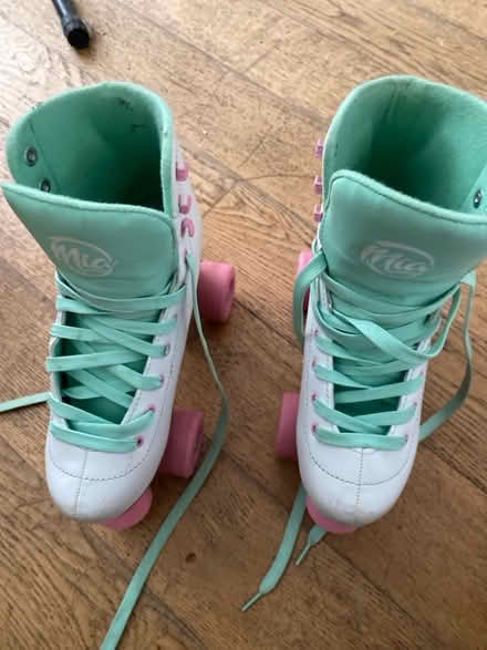 Photo of free Kids skates (Worcester Park KT4) #1