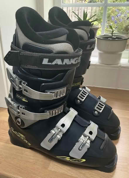 Photo of free Lange L8 women's ski boots (Guildford) #1