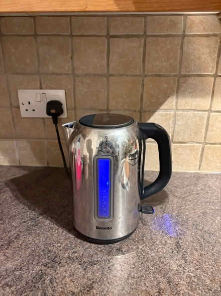 Photo of free Breville Kettle (DE757TL) #3