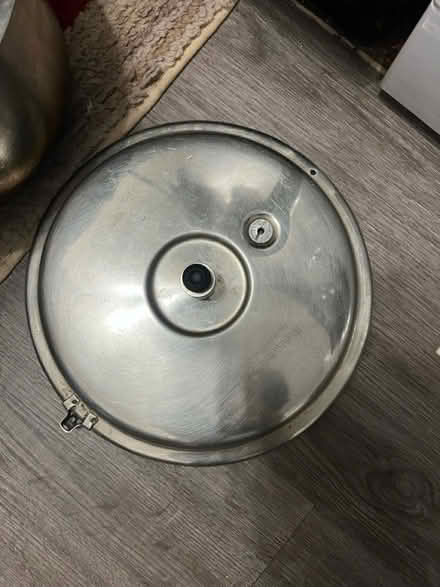 Photo of free Pressure Cooker (UB7) #4