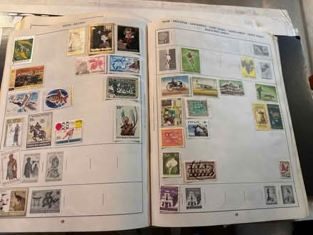 Photo of free Stamp collection 70/80s US & World (Quaker valley area) #3