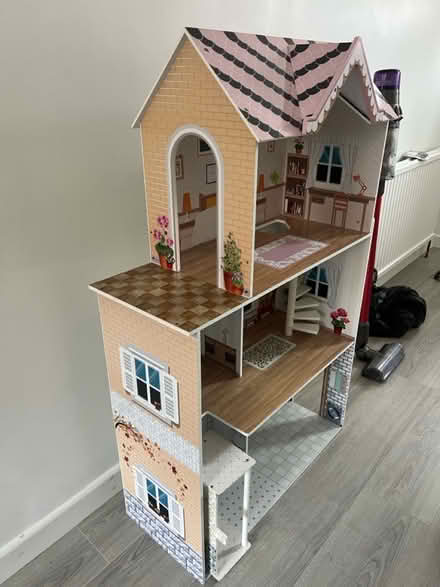 Photo of free Dollhouse (didsbury) #2