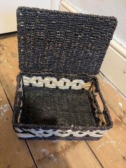 Photo of free Wicker basket with lid (Llandrindod LD1) #2