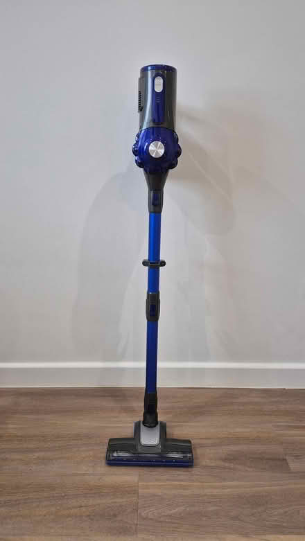 Photo of free Akitas Wireless Vacuum (Putney SW15 2GN) #1