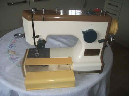 Photo of free Sewing machine (Brafield-on-the-Green) #1