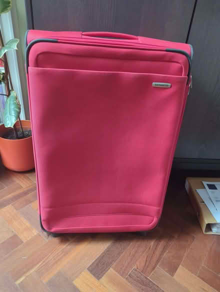 Photo of free Large Samsonite Suitcase (Wimbledon SW19) #1