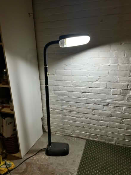 Photo of free Day light standing lamp (Gerrard/ Broadview area) #2