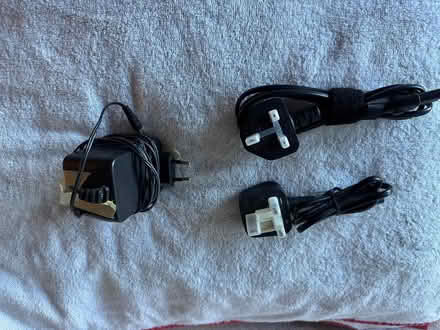 Photo of free Electronic cords, etc (Lake Merritt Oakland CA) #3