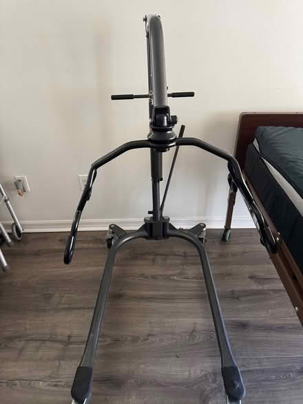 Photo of free Manual Hoyer Lift (32828) #1