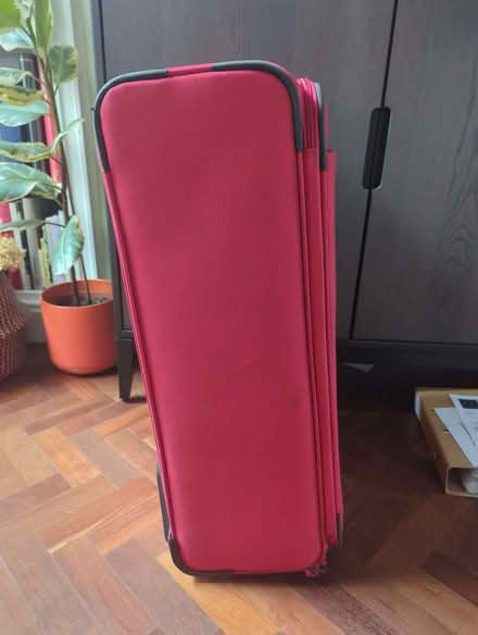 Photo of free Large Samsonite Suitcase (Wimbledon SW19) #4