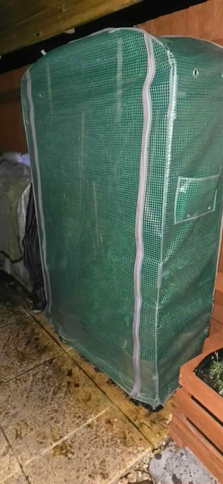 Photo of Growhouse (Warwickshire CV34) #2