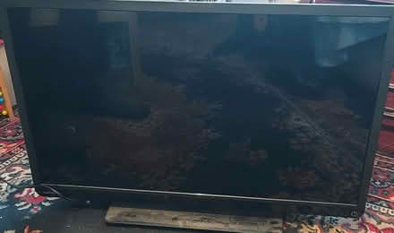 Photo of free Toshiba 32" tv not smart (Oxford OX4) #2
