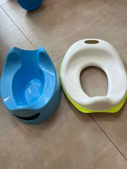 Photo of free Potty and training seat (Carshalton Beeches) #2
