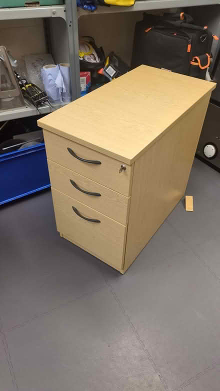Photo of free desk-side cabinet (OX12 Ardington) #1