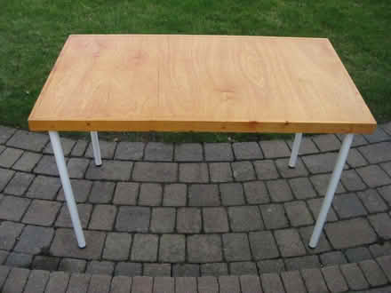 Photo of free Table for computer, sewing machine, etc (Rushcliffe NG2) #1