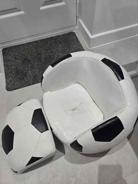 Photo of free Kids football seat (EN107, Broxbourne) #2