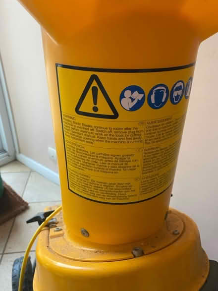 Photo of free Garden shedder, needs some tlc (Lansdown) #2