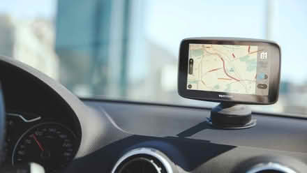 Photo of Car satnav unit (TomTom or similar) (Upper Sydenham SE26) #1