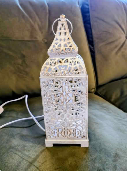 Photo of free White lamp (Cutteslowe, Oxford OX2) #1