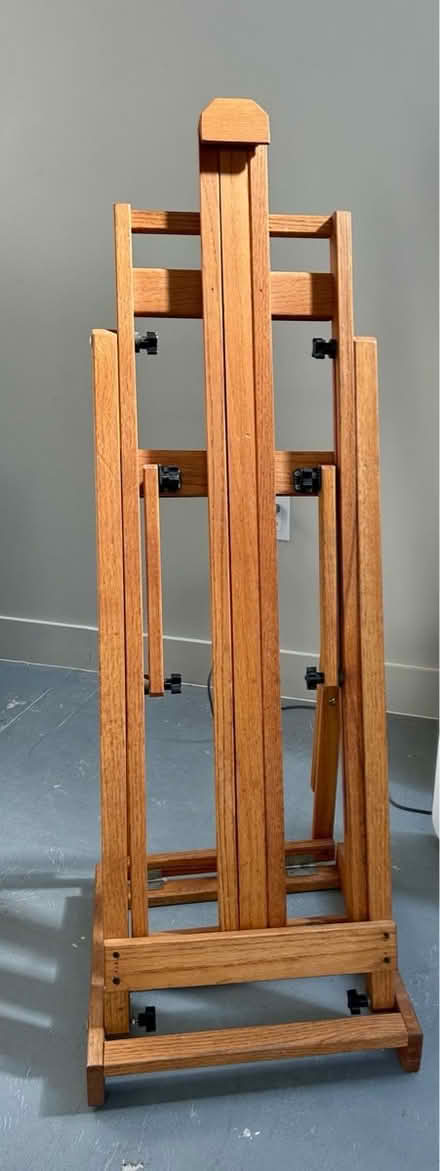 Photo of free Wood easel (Jingletown) #1
