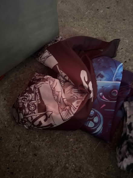 Photo of free Tops (DA11) #3