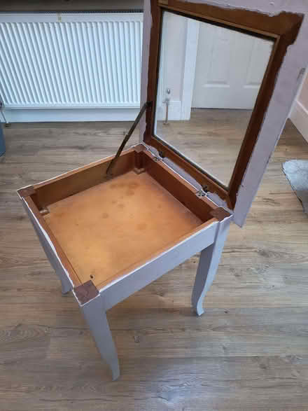 Photo of free Coffee/side table with glass lid and display (Crowthorne RG45) #1
