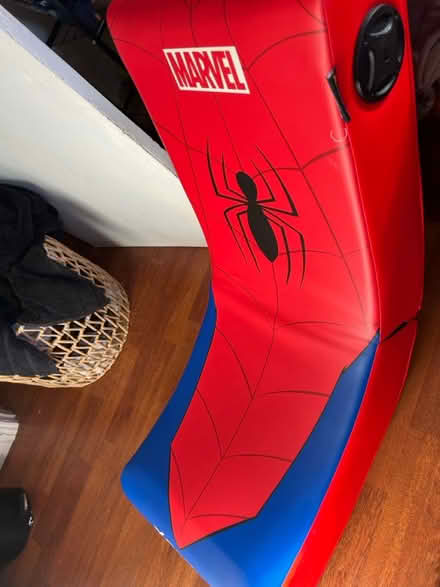 Photo of free Spider-Man gaming chair (N10 2NL) #1