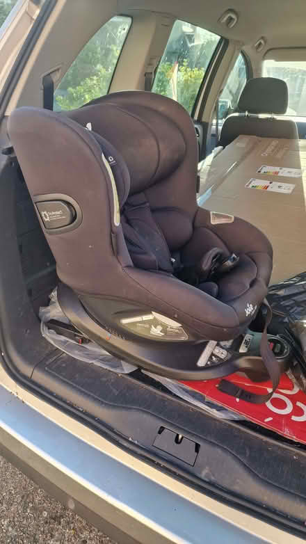 Photo of free Car seat - newborn to 36 months (Shrub End CO2) #4