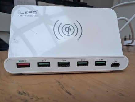 Photo of free Wireless/USB charger (Lion Gate TW9) #2