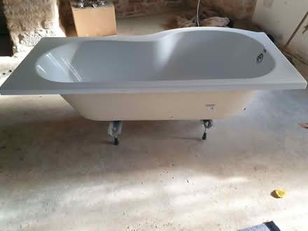 Photo of free Barely Used Bath (Pavenham MK43) #1