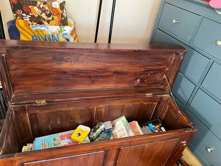 Photo of free Toy chest / blanket box (N10 2NL) #3