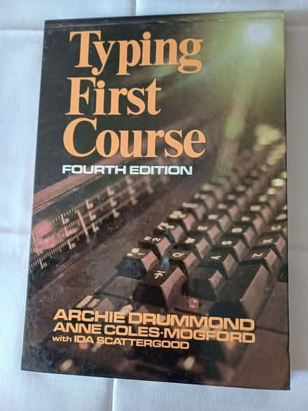 Photo of free Typing First Course (Fourth Edition) (Leire LE17) #1