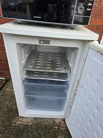 Photo of free Freezer and Microwave (East End LS9) #4