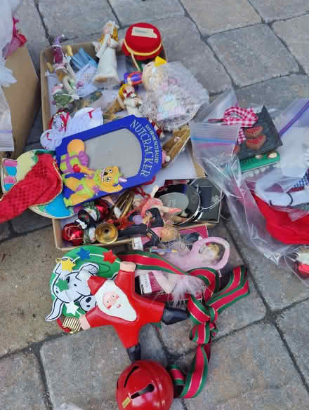 Photo of free Christmas ornaments (Mountain View) #2