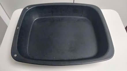 Photo of free Oven tray 33 x 28 x 5cm (Ealing Pitshanger W5) #1